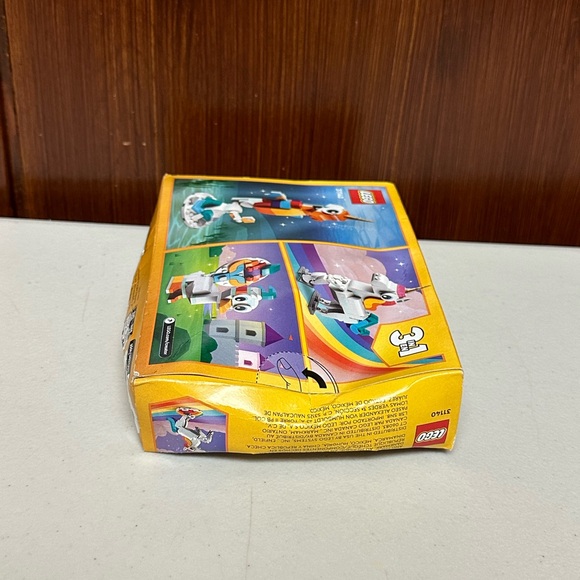 LEGO Creator 3-in-1 Magical Unicorn - Picture 12 of 12